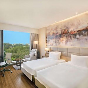Deluxe Room Airport Drop on SPA